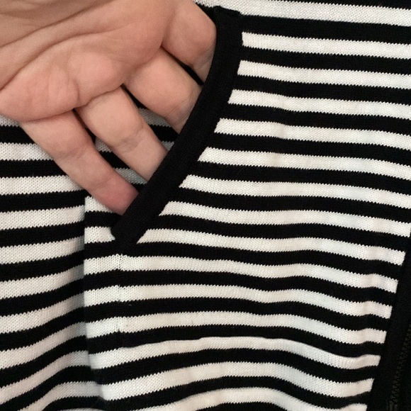 Edinburgh Knitwear Full‎ Zip Hooded Striped Jacket Knit Black and White Neutral - Picture 6 of 11